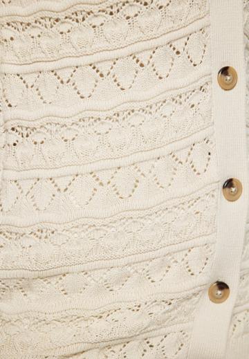 Вязаная кофта