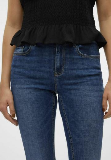 Клешеные брюки