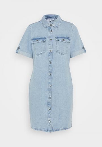 Джинсовое платье