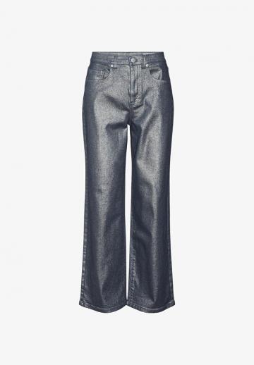 Свободные джинсы