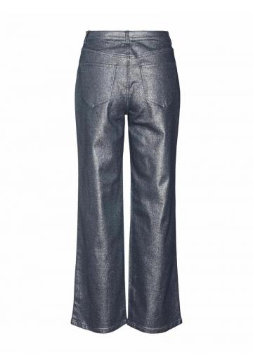 Свободные джинсы