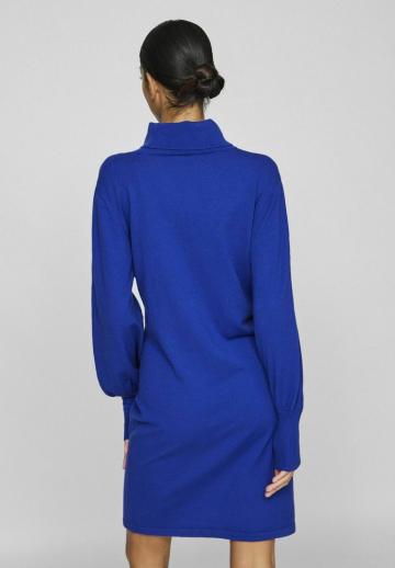 Вязаное платье