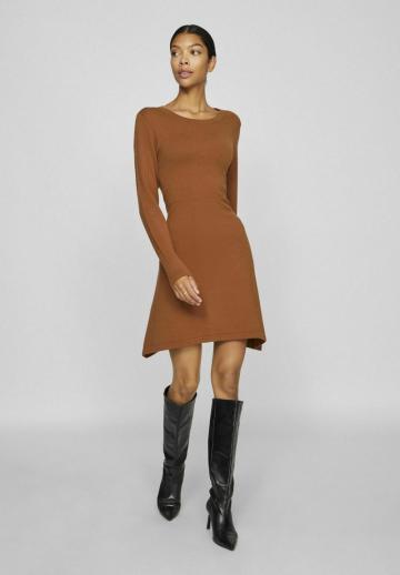 Вязаное платье