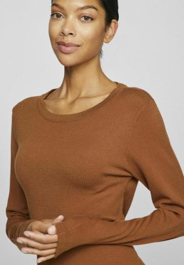 Вязаное платье