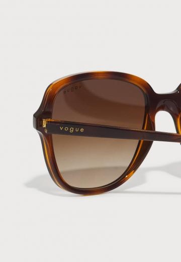 Солнечные очки