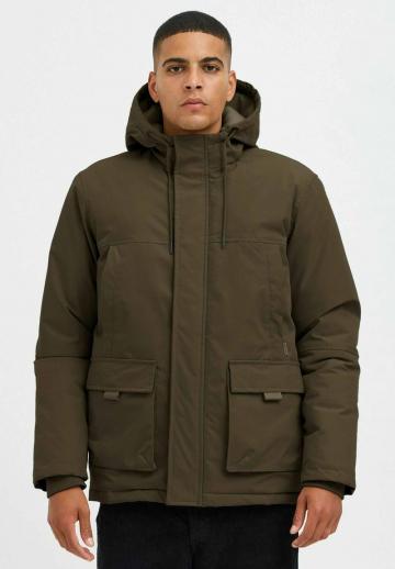 Зимняя куртка