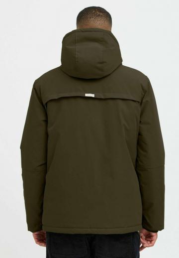 Зимняя куртка