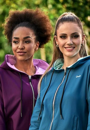 Спортивная толстовка