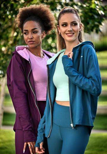 Спортивная толстовка