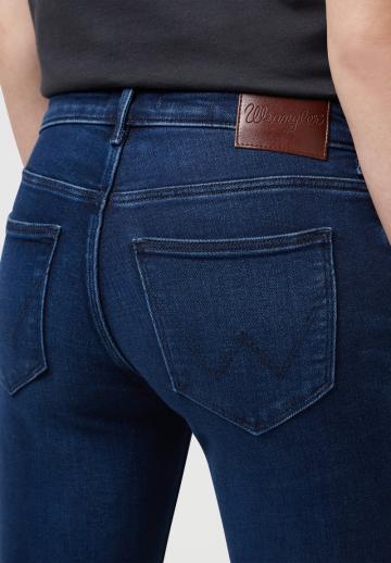 Клешеные брюки