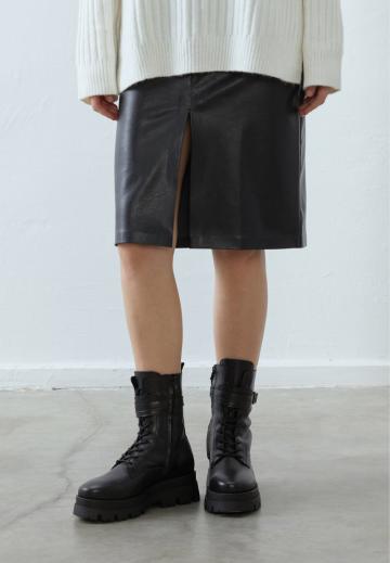 Ботинки на шнуровке