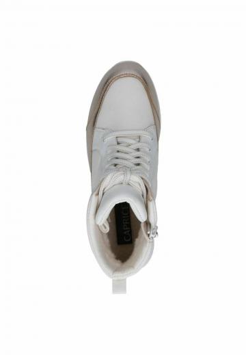 Сапожки на танкетке