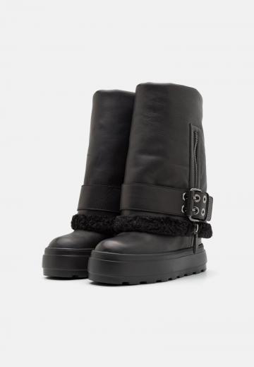 Зимние ботинки