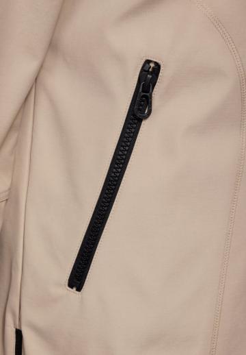 Короткое пальто