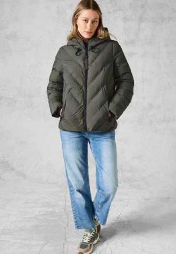 Зимняя куртка