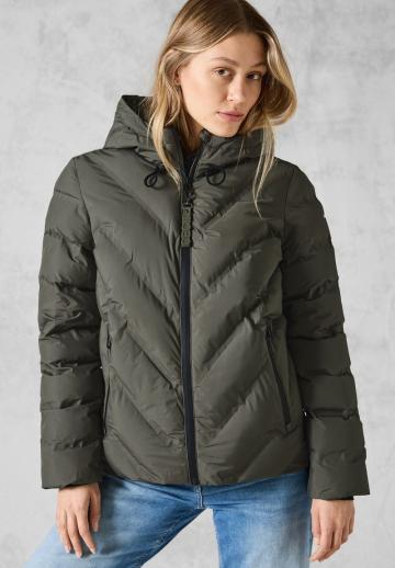 Зимняя куртка