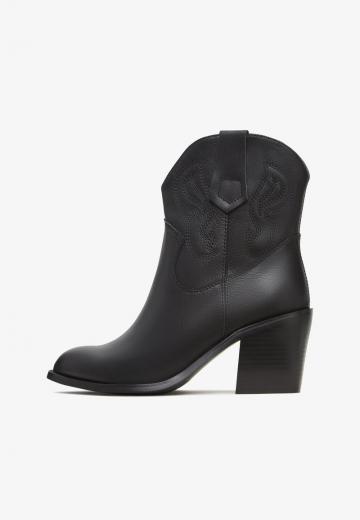 Ковбойские сапожки