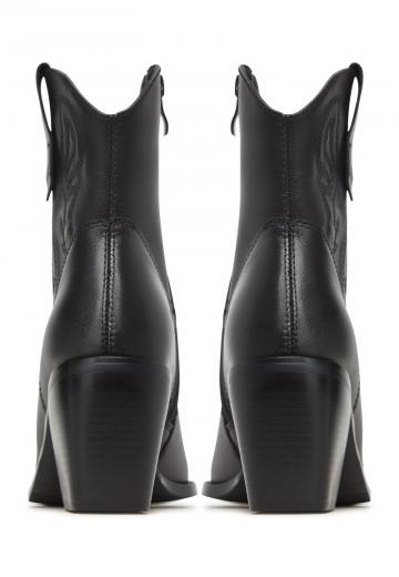 Ковбойские сапожки