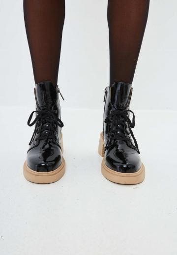 Полусапожки на высоком каблуке