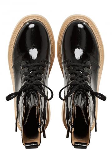 Полусапожки на высоком каблуке