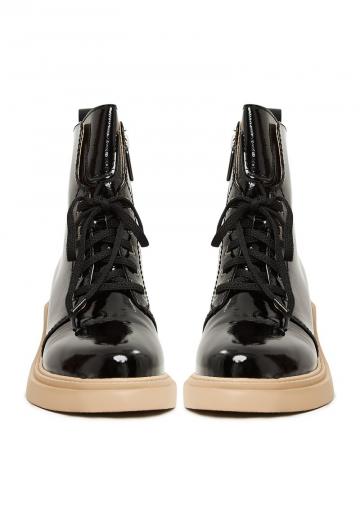 Полусапожки на высоком каблуке