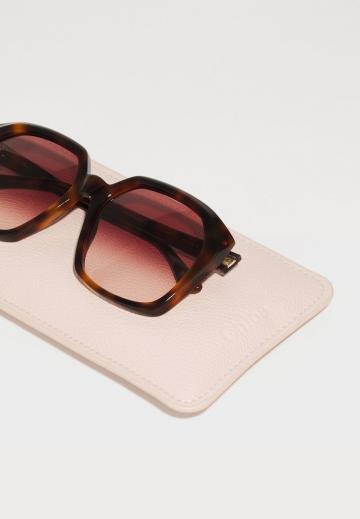 Солнечные очки