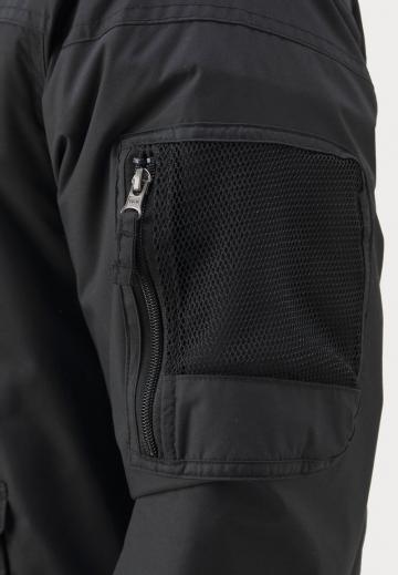 Зимняя куртка