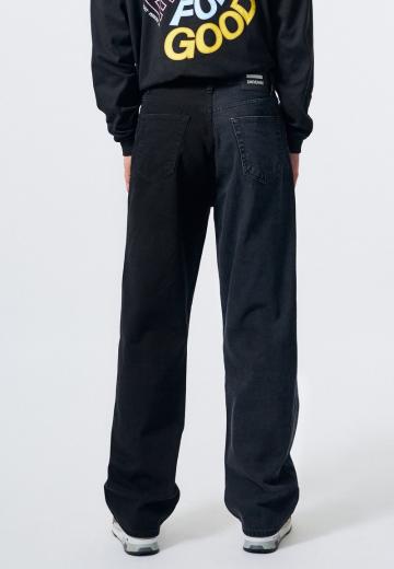 Прямые джинсы