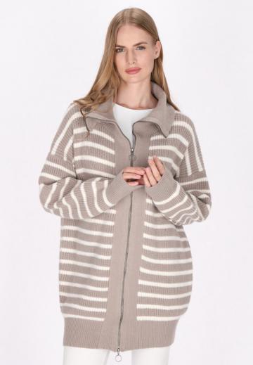 Длинный жилет