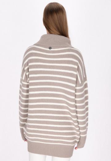 Длинный жилет