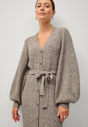 Вязаное платье