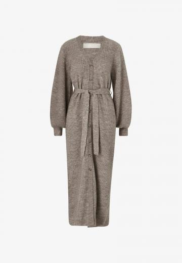 Вязаное платье