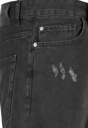 Прямые джинсы