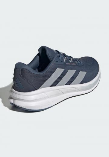 Беговые кроссовки