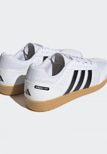 Кроссовки для зала