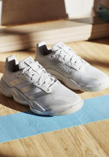 Кроссовки для зала