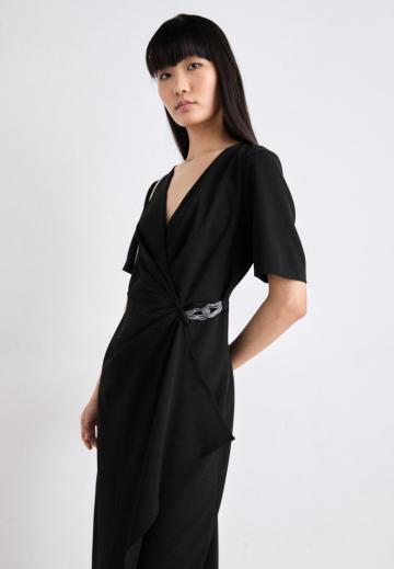 Платье футляр