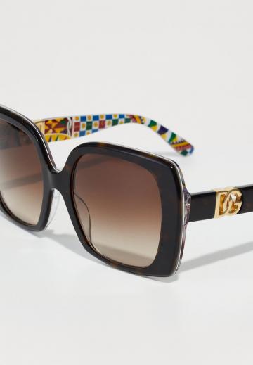 Солнечные очки