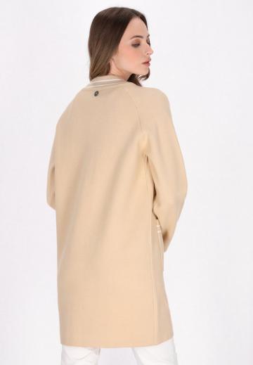 Длинный жилет