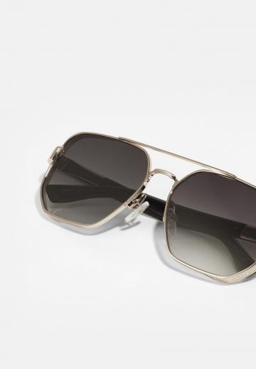 Солнечные очки