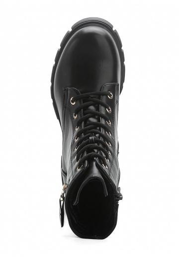 Ботинки на шнуровке