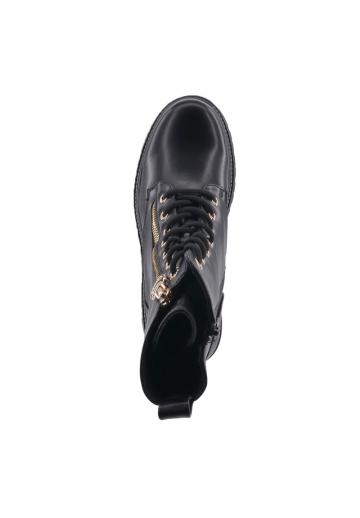 Ботинки на шнуровке