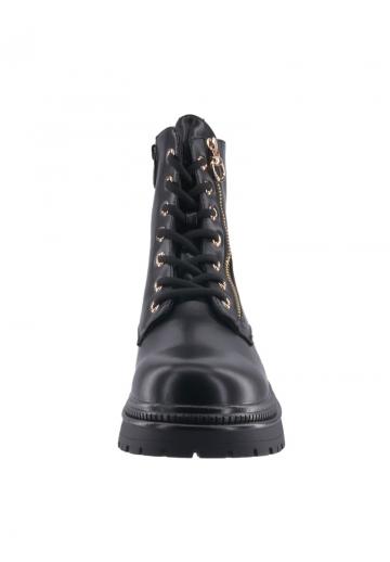 Ботинки на шнуровке