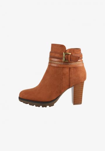 Полусапожки на высоком каблуке