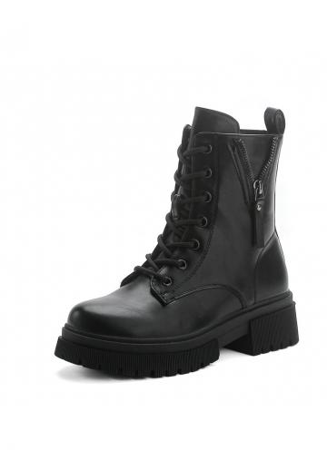 Ботинки на шнуровке