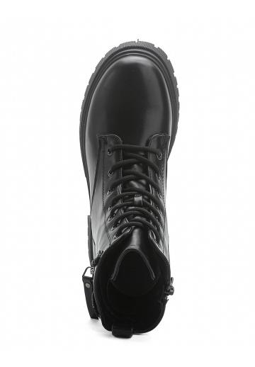 Ботинки на шнуровке