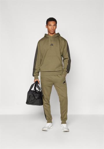 Спортивная кофта