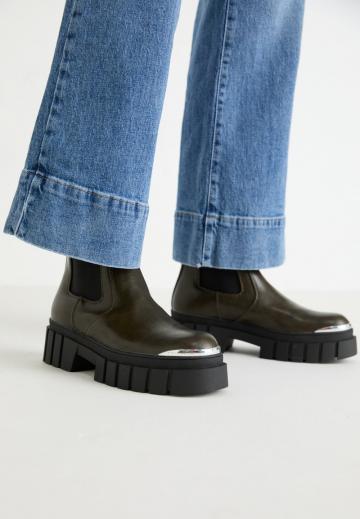 Ботинки челси