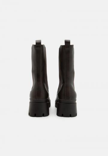 Зимние ботинки