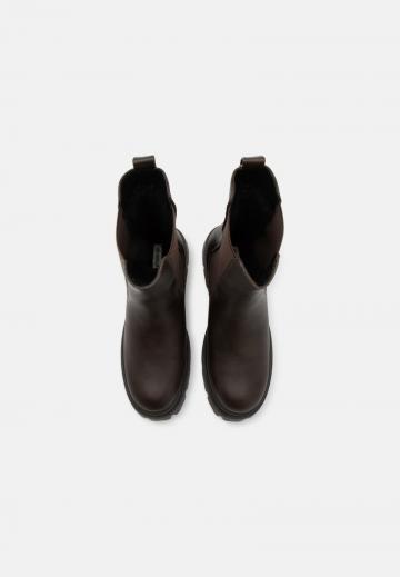 Зимние ботинки